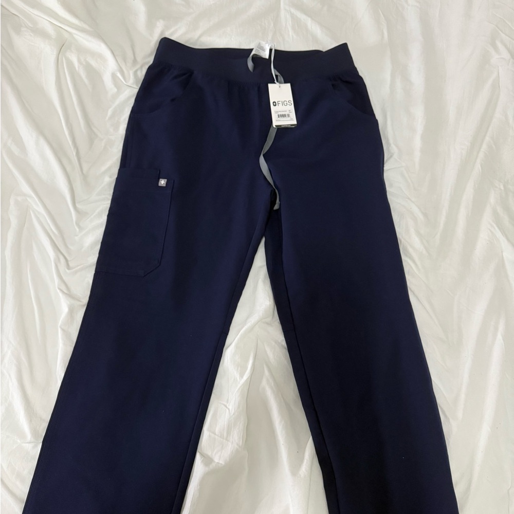Figs Women's Navy Straight Leg Scrub Pants